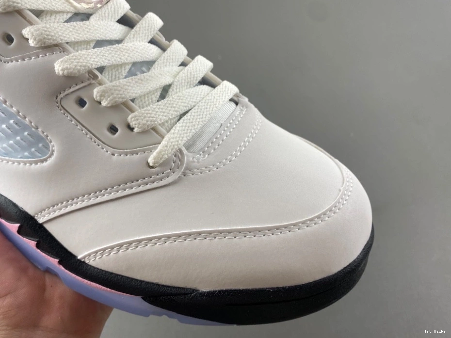 Medium  Men's HQ7978-102 5 Soft Pink Jordan Retro 1124